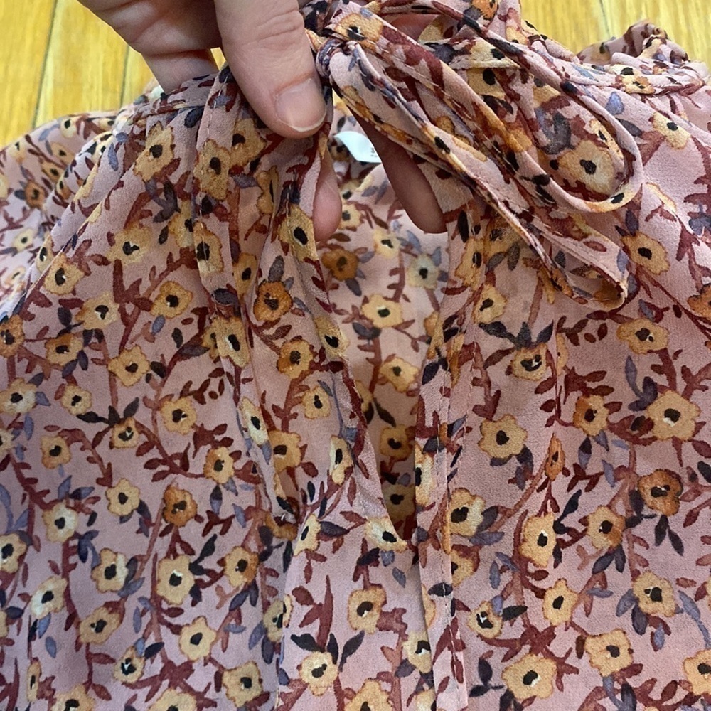 Floral Sheer 3/4 Sleeve Top - Picture 4 of 11